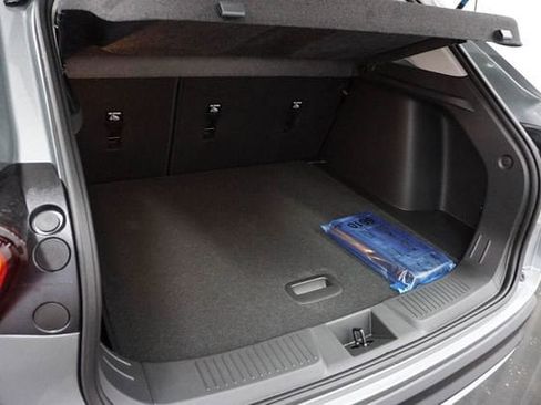 New 2026 Chevrolet Trax LT FWD image 14