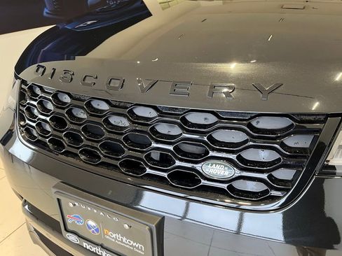 Used 2023 Land Rover Discovery S R-Dynamic AWD/4WD image 13