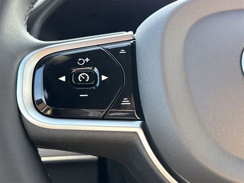 New 2026 Volvo XC90 B6 Plus image 24