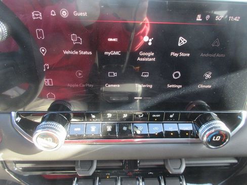 New 2026 GMC Canyon Elevation w/ Convenience Package image 17