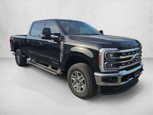 New 2026 Ford F250 Lariat w/ FX4 Off-Road Package image 7