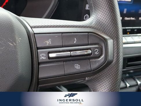 Used 2024 Chevrolet Colorado Trail Boss image 25