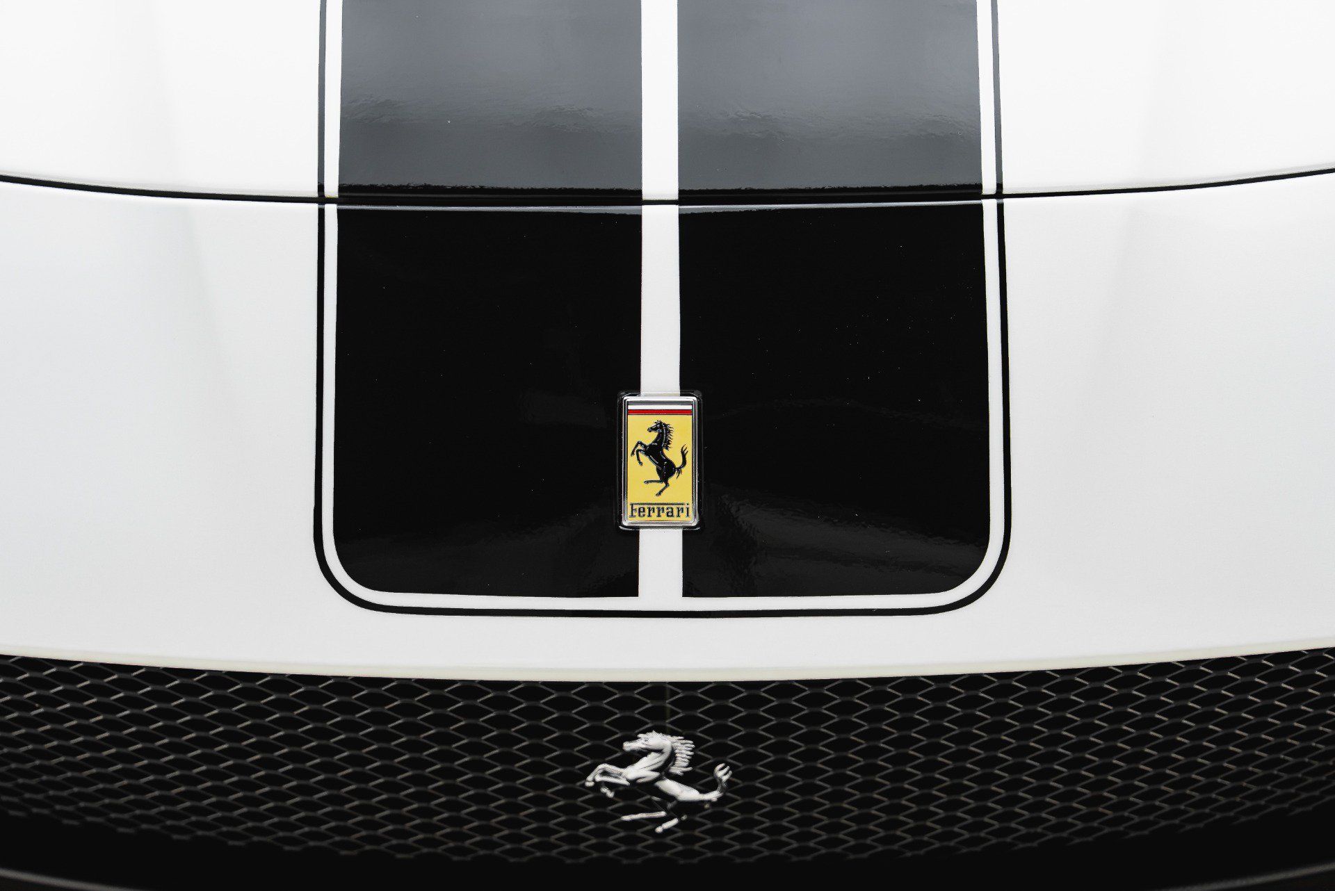 Used 2022 Ferrari 812 GTS RWD image 24