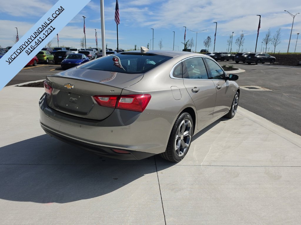Used 2024 Chevrolet Malibu LT FWD image 5