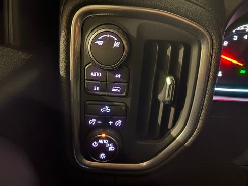 Used 2019 Chevrolet Silverado 1500 LT w/ All-Star Edition AWD/4WD image 17