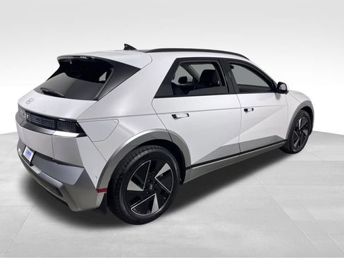 New 2026 Hyundai Ioniq 5 Limited image 5