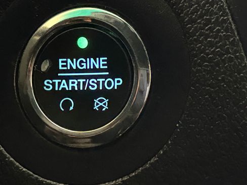 Used 2016 Ford Explorer XLT w/ Equipment Group 202A image 25