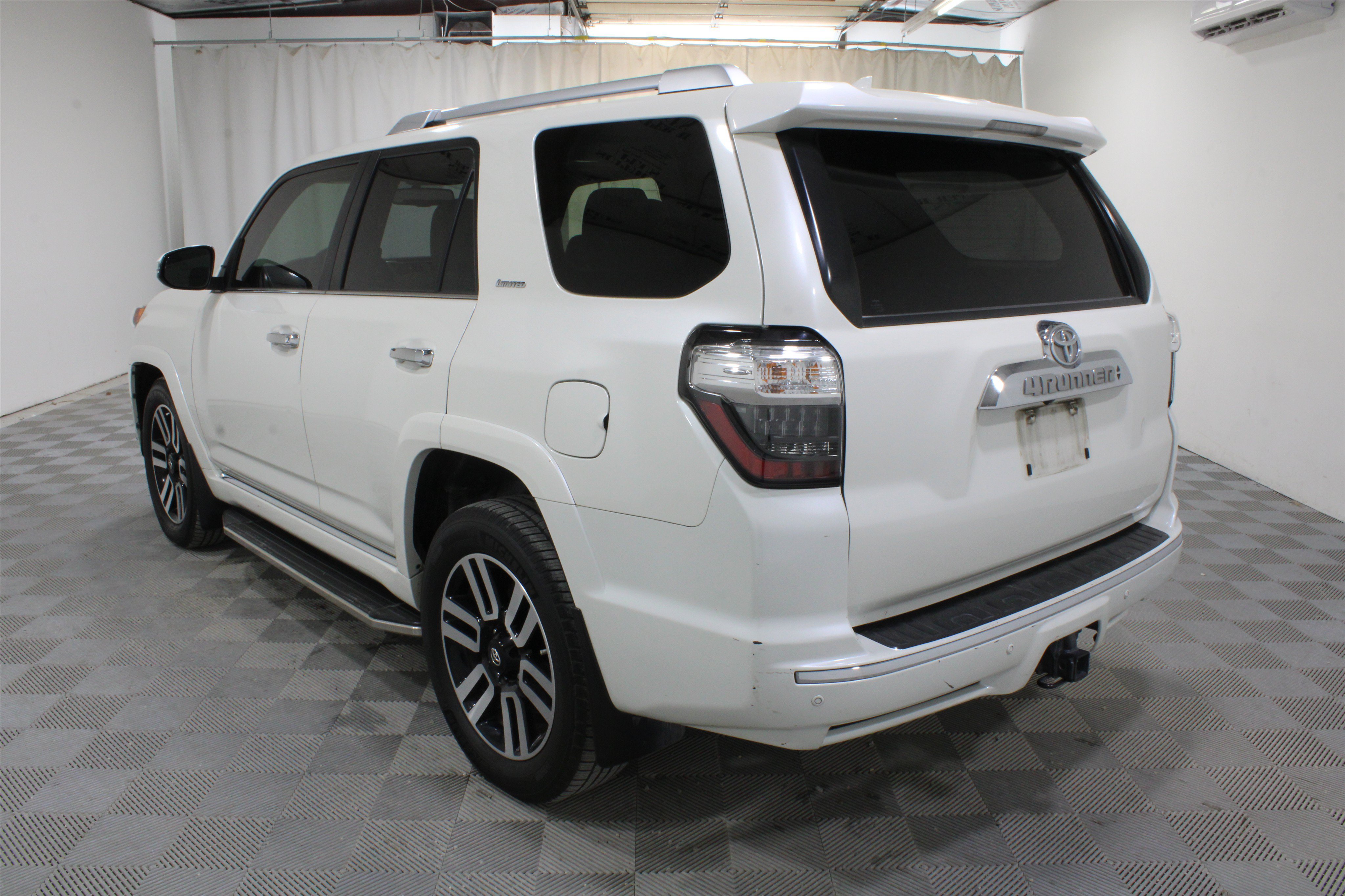 Used 2015 Toyota 4Runner Limited RWD image 29