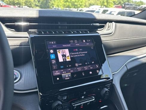 New 2026 Jeep Grand Cherokee Laredo X RWD image 24