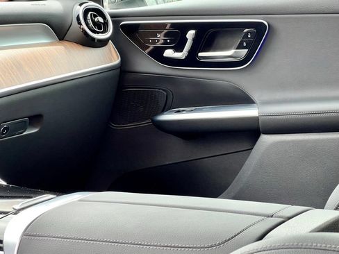Certified 2026 Mercedes-Benz GLC 300 4MATIC image 22