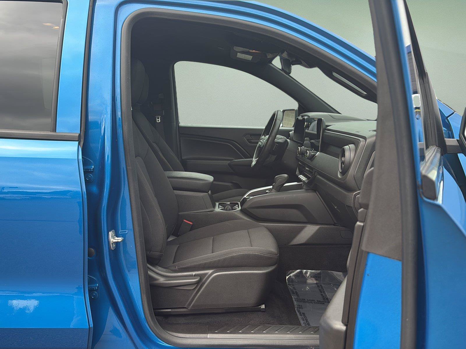 Used 2024 Chevrolet Colorado Trail Boss w/ Advanced Trailering Package AWD/4WD image 14
