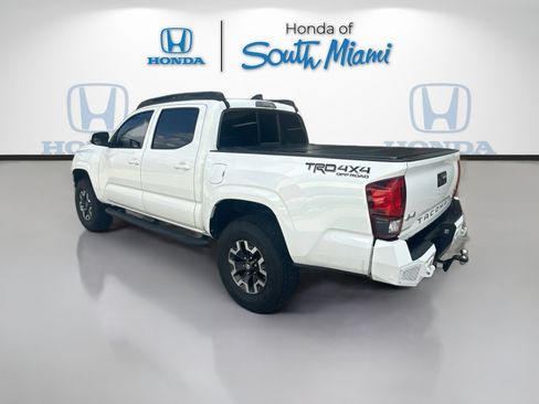 Used 2023 Toyota Tacoma SR AWD/4WD image 5
