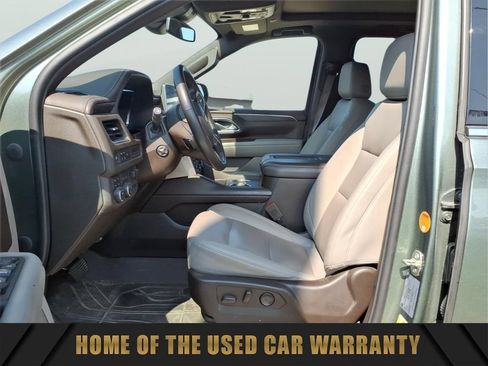 Used 2023 Chevrolet Suburban LT w/ Luxury Package AWD/4WD image 15