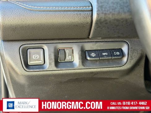 Used 2023 GMC Acadia Denali image 12
