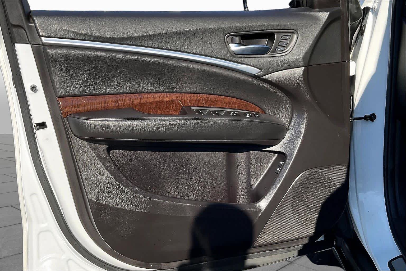 Used 2020 Acura MDX SH-AWD image 21
