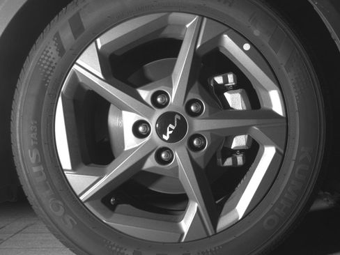 Used 2025 Kia K4 FWD image 13
