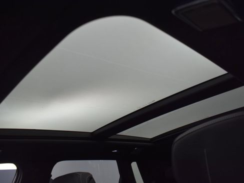 New 2026 Cadillac Lyriq Signature Sport w/ LPO, Floor Liner Package AWD/4WD image 25