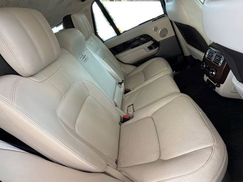 Used 2018 Land Rover Range Rover Supercharged image 21