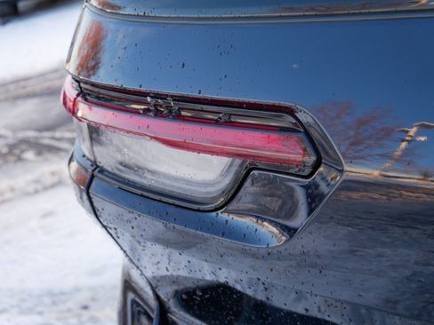 Used 2024 Jeep Grand Cherokee L Limited w/ Black Appearance Package image 18