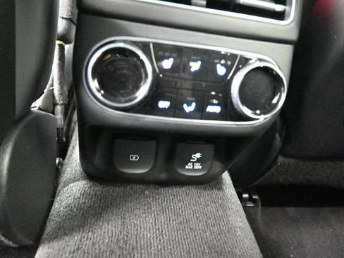 Used 2022 Genesis GV70 3.5T Sport w/ Sport Prestige Package AWD/4WD image 28
