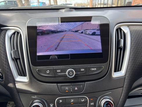 Used 2023 Chevrolet Malibu LT FWD image 36