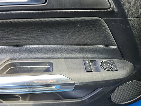 Used 2020 Ford Mustang GT image 31