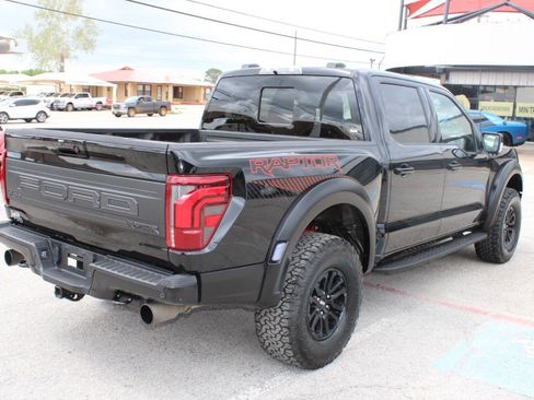 Used 2025 Ford F150 Raptor image 3