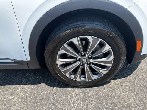 Used 2024 Buick Envision Preferred AWD/4WD image 30