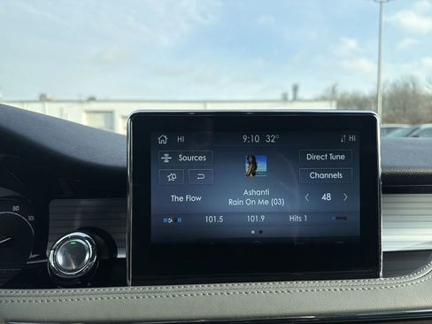 Certified 2022 Lincoln Corsair AWD w/ Equipment Group 101A image 23