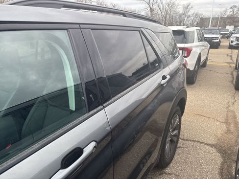 New 2026 Ford Explorer Active image 19