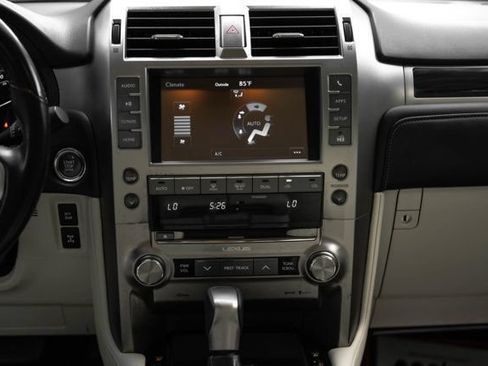 Used 2020 Lexus GX 460 AWD/4WD image 45