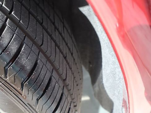 Used 2024 Dodge Durango GT RWD image 48
