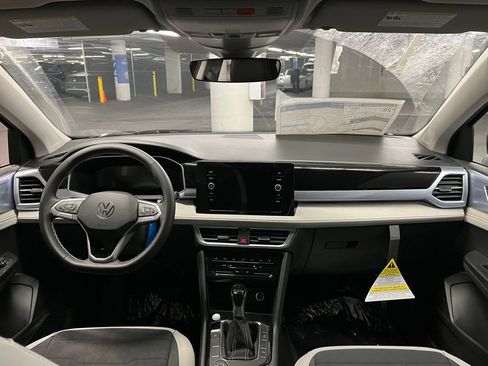 New 2026 Volkswagen Taos SE AWD/4WD image 7