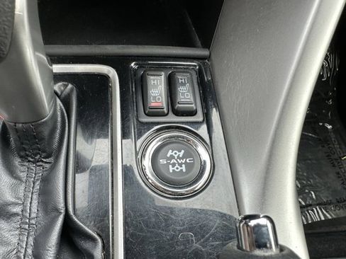 Used 2023 Mitsubishi Eclipse Cross LE image 32