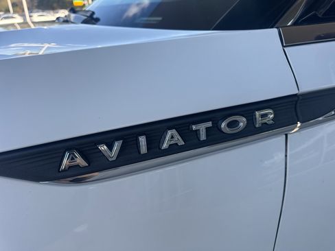 Used 2020 Lincoln Aviator Reserve w/ Equipment Group 202A image 13