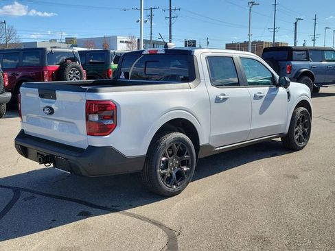 New 2026 Ford Maverick Lariat w/ Black Appearance Package image 4