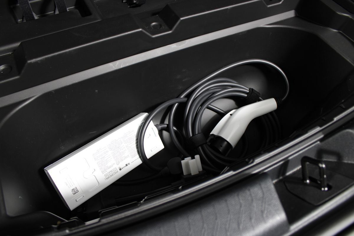 Used 2024 Chevrolet Equinox EV RS FWD image 26