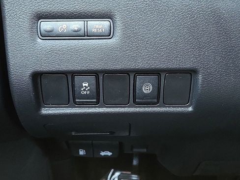 Used 2023 Nissan Murano SV w/ SV Midnight Edition Package image 25