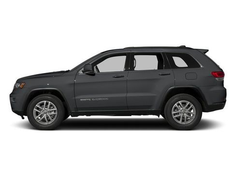 Used 2017 Jeep Grand Cherokee Altitude AWD/4WD image 3