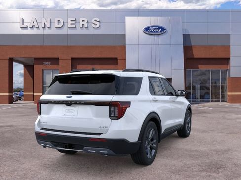 New 2026 Ford Explorer Active w/ Active Comfort Package AWD/4WD image 8