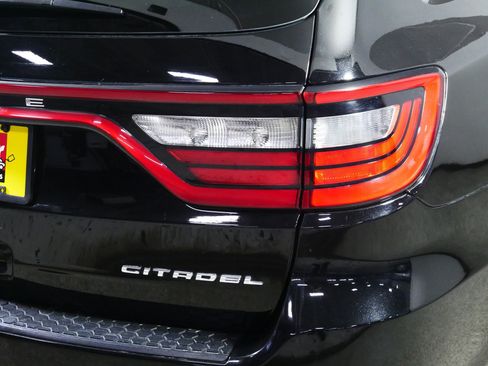 Used 2017 Dodge Durango Citadel w/ Technology Group image 17