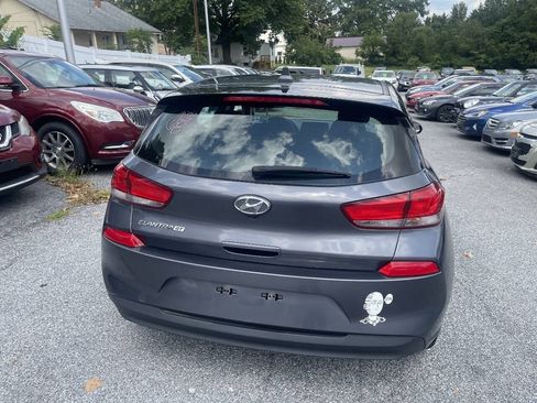 Used 2018 Hyundai Elantra GT FWD image 6
