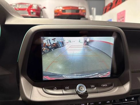 Used 2018 Chevrolet Camaro SS RWD image 94