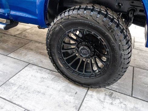 Used 2015 RAM 2500 Tradesman w/ Chrome Appearance Group image 15