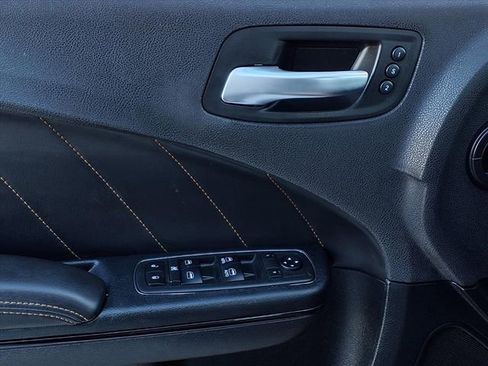 Used 2018 Dodge Charger R/T image 18