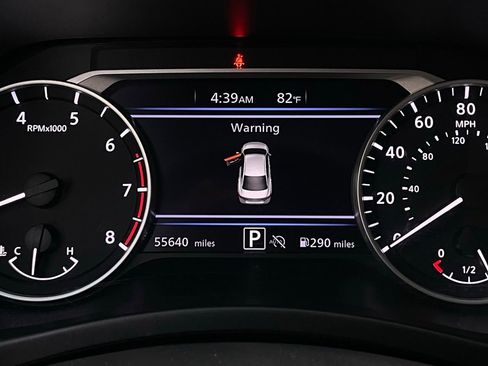 Used 2024 Nissan Sentra SV FWD image 16