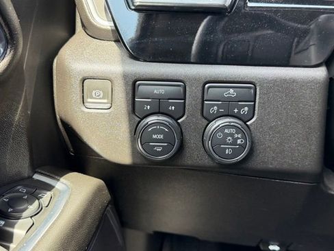 Used 2024 Chevrolet Silverado 1500 RST AWD/4WD image 36