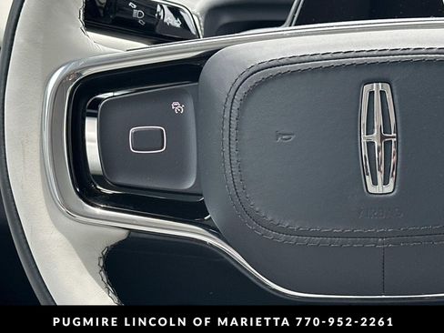 New 2026 Lincoln Navigator L Reserve AWD/4WD image 27