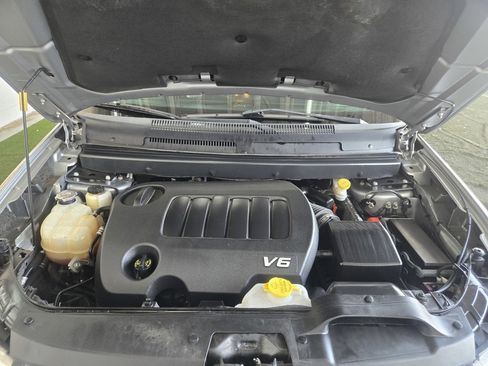 Used 2018 Dodge Journey SXT image 42