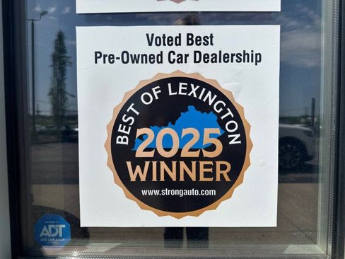 Used 2023 Lincoln Nautilus Reserve AWD/4WD image 21